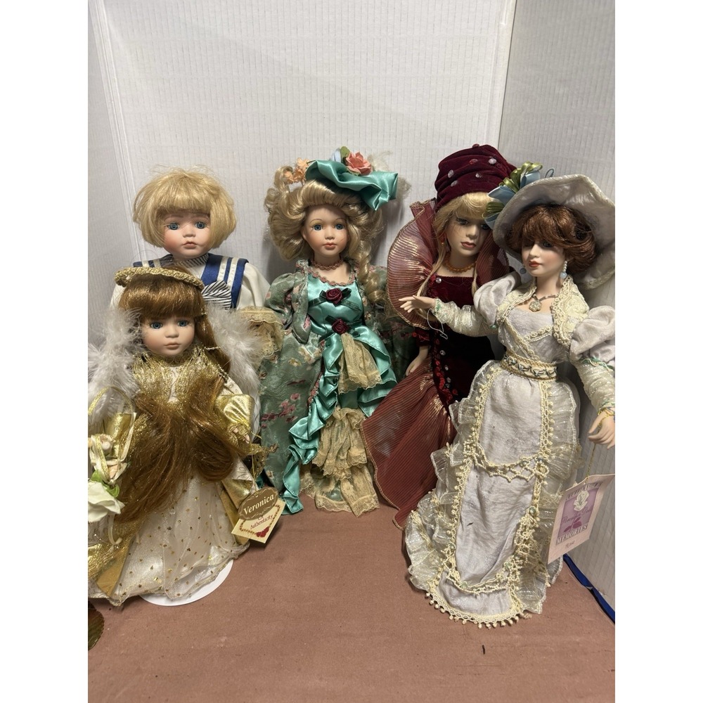 Lot of 5 Vintage Collectible Porcelain Dolls Collectible Memories Veronica